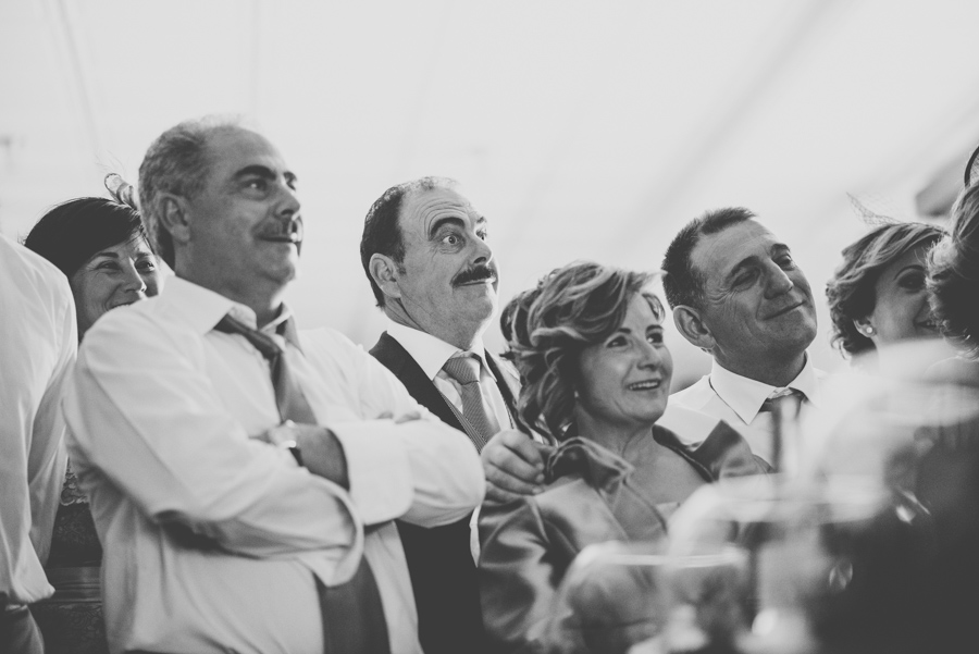 Fran Ménez. Fotógrafo de Bodas en Huescar. Iglesia Santa María La Mayor. Fotografías de Boda Yolanda y Jose 137