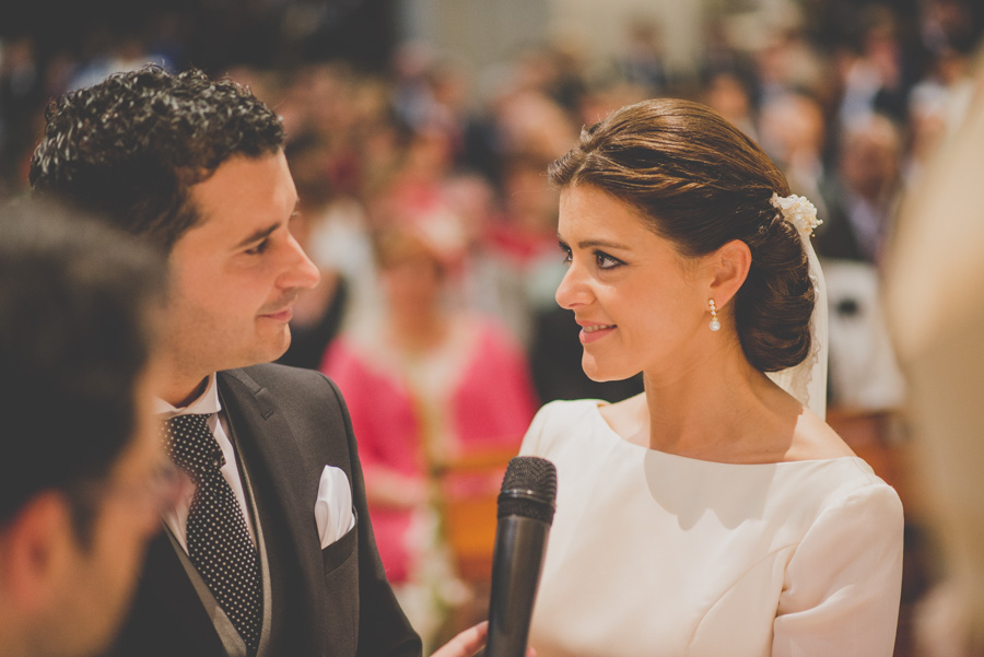 Fran Ménez. Fotógrafo de Bodas en Huescar. Iglesia Santa María La Mayor. Fotografías de Boda Yolanda y Jose 69