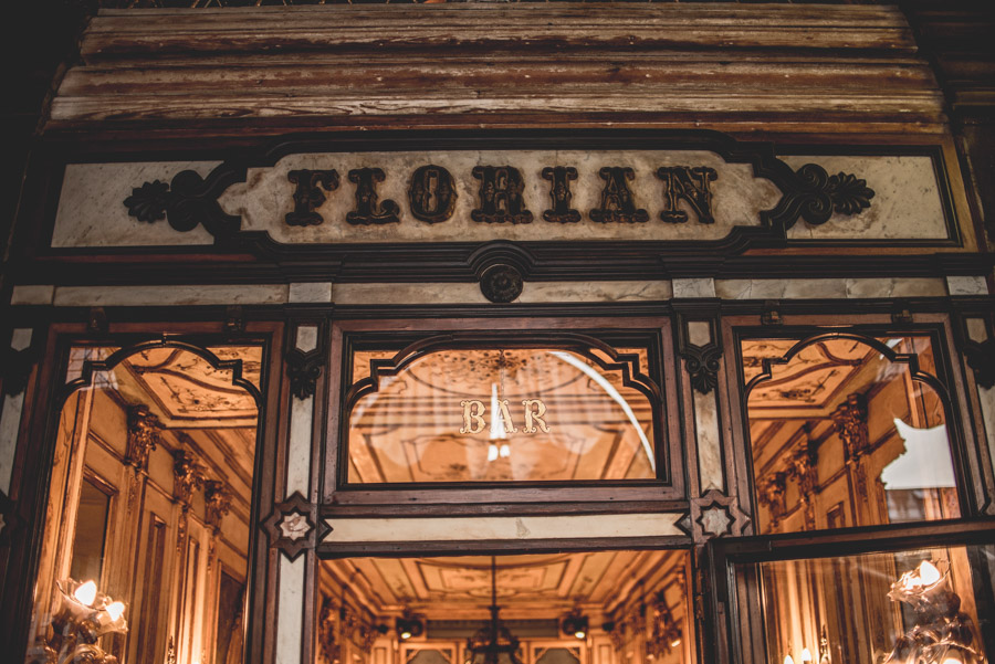 Fotografias de Venecia. Fotografías del bar Florian en Plaza de San Marcos. Viajar a Venecia. Fotografias de Venecia. Fran Ménez Fotografo Venezia Venice 51