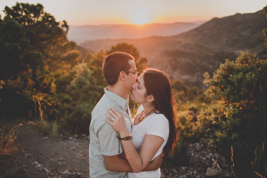 Fotografias de Pre Boda en las Trincheras de Alfacar. Laura y Cesar. Fran Ménez Fotógrafo