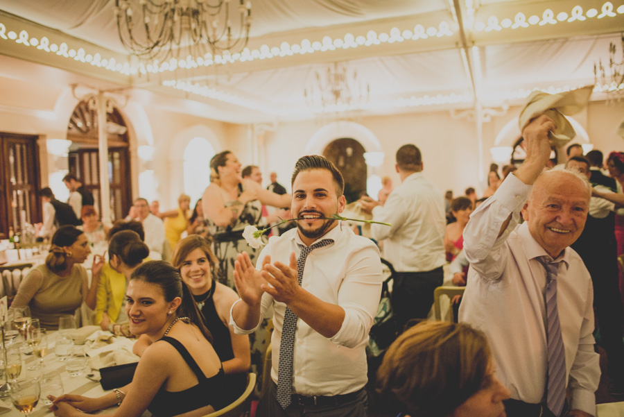 boda-en-iglesia-san-pedro-y-san-pablo-boda-en-el-carmen-de-los-chapiteles-angel-y-marina-105