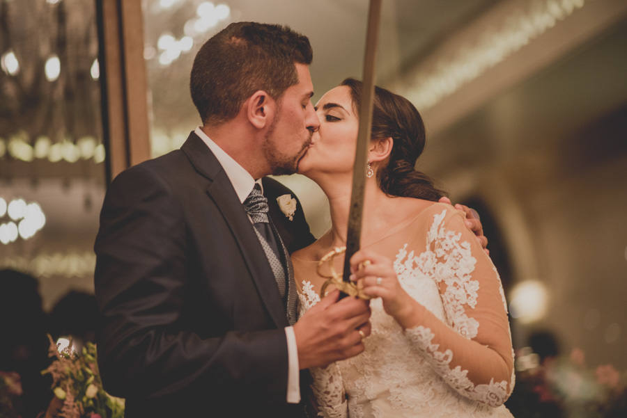 boda-en-iglesia-san-pedro-y-san-pablo-boda-en-el-carmen-de-los-chapiteles-angel-y-marina-112