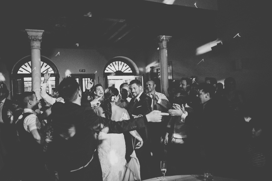 boda-en-iglesia-san-pedro-y-san-pablo-boda-en-el-carmen-de-los-chapiteles-angel-y-marina-125