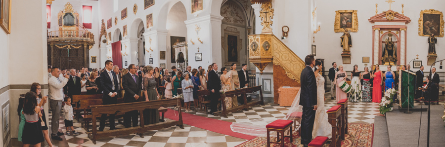 boda-en-iglesia-san-pedro-y-san-pablo-boda-en-el-carmen-de-los-chapiteles-angel-y-marina-35