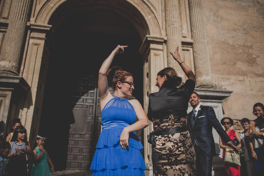 boda-en-iglesia-san-pedro-y-san-pablo-boda-en-el-carmen-de-los-chapiteles-angel-y-marina-40