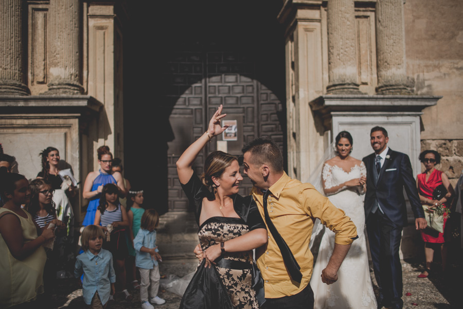 boda-en-iglesia-san-pedro-y-san-pablo-boda-en-el-carmen-de-los-chapiteles-angel-y-marina-42