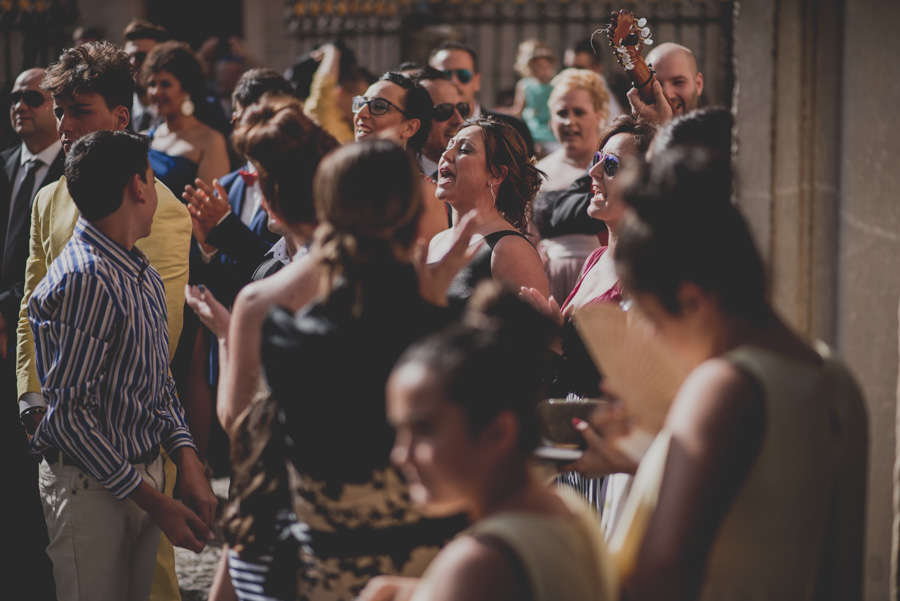 boda-en-iglesia-san-pedro-y-san-pablo-boda-en-el-carmen-de-los-chapiteles-angel-y-marina-46