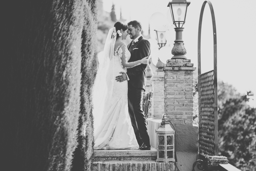 boda-en-iglesia-san-pedro-y-san-pablo-boda-en-el-carmen-de-los-chapiteles-angel-y-marina-54