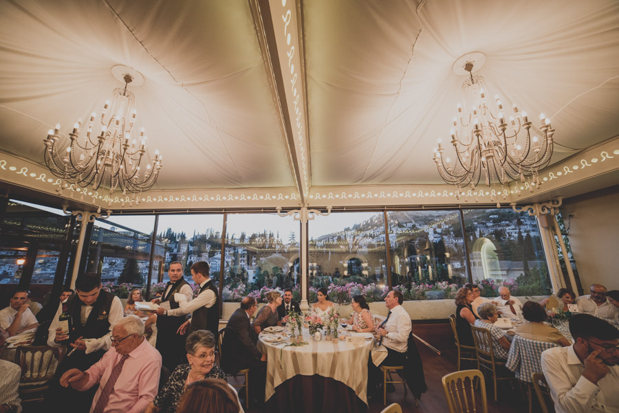 boda-en-iglesia-san-pedro-y-san-pablo-boda-en-el-carmen-de-los-chapiteles-angel-y-marina-89