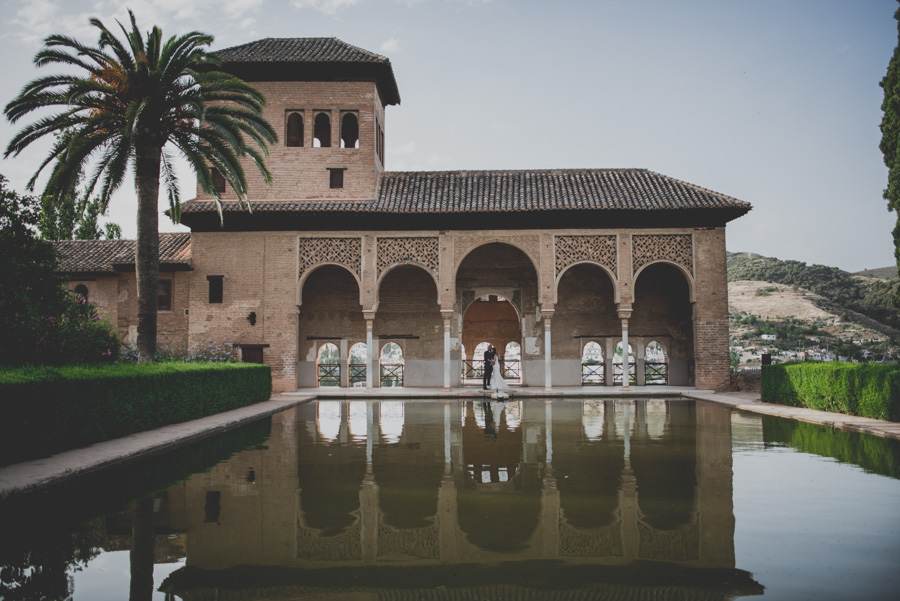 Sesión de post boda en la Alhambra de Granada. Reportaje post boda en Granada, por Fran Ménez Fotógrafo.