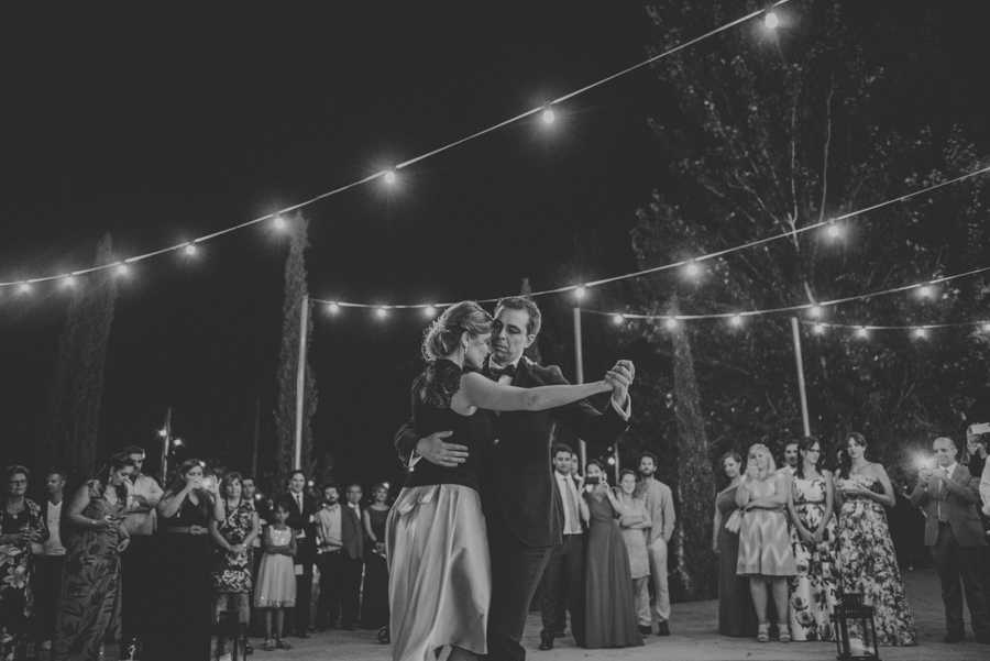 Boda en el Cortijo de Enmedio. Fotografias de Boda en el Cortijo de Enmedio. Fátima y Antonio. Fran Menez Fotógrafo de Bodas en Granada