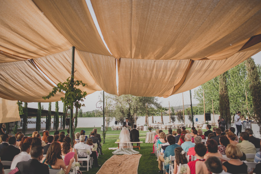 Boda en el Cortijo de Enmedio. Fotografias de Boda en el Cortijo de Enmedio. Fátima y Antonio. Fran Menez Fotógrafo de Bodas en Granada