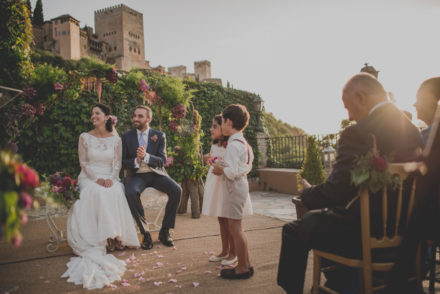 Fotografias de Boda en el Carmen de los Chapiteles. Fran Ménez Fotógrafo de Bodas en Granada. Boda de Lola y Jose