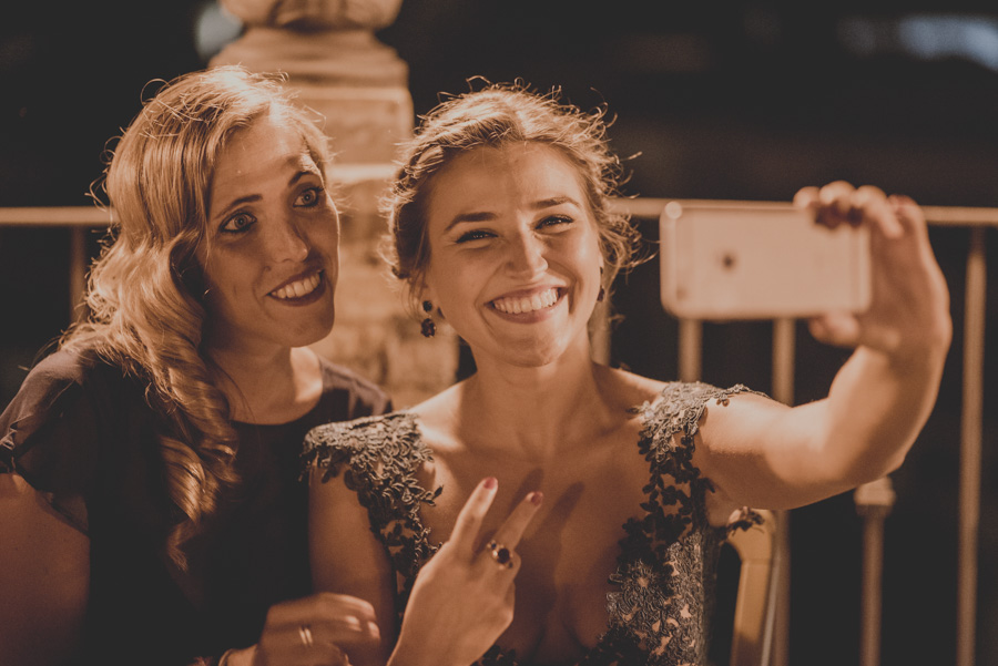Fotografias de Boda en el Carmen de los Chapiteles. Fran Ménez Fotógrafo de Bodas en Granada. Boda de Lola y Jose