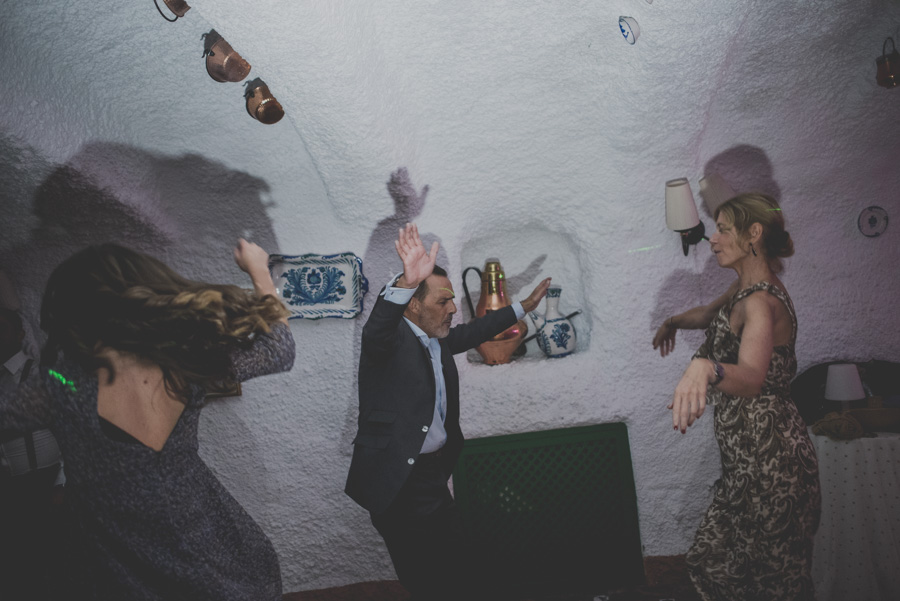 Fotografias de Boda en Iglesia Santa Ana y restaurante La Chumbera, Granada. Fran Ménez