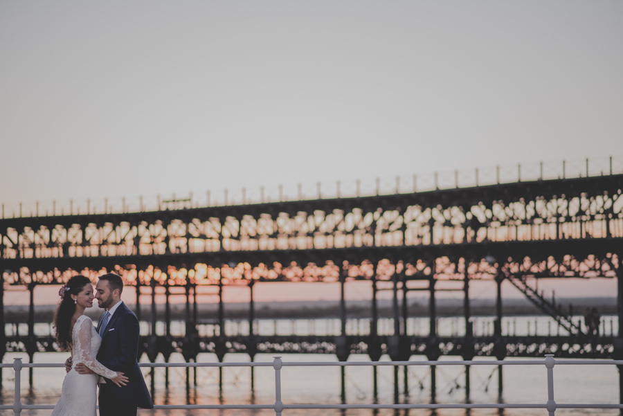 Post Boda en el Muelle del Tinto, Huelva. Fran Ménez fotógrafo de Bodas en Huelva