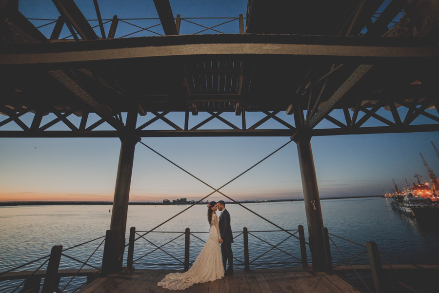 Post Boda en el Muelle del Tinto, Huelva. Fran Ménez fotógrafo de Bodas en Huelva