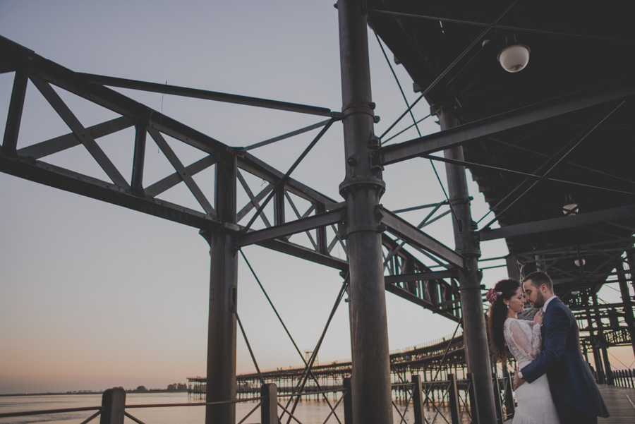 Post Boda en el Muelle del Tinto, Huelva. Fran Ménez fotógrafo de Bodas en Huelva