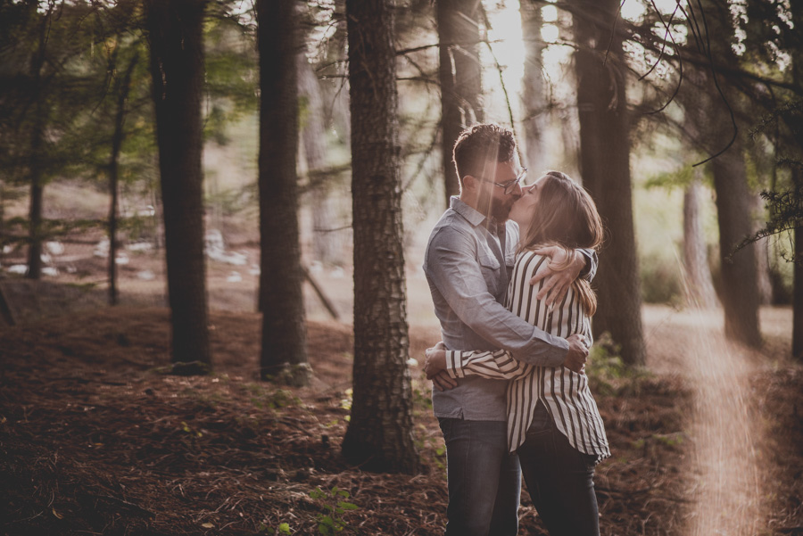 Pre Boda en la Alfaguara. Fran Ménez Fotógrafo de bodas en Granada. Fotografía Natural y diferente