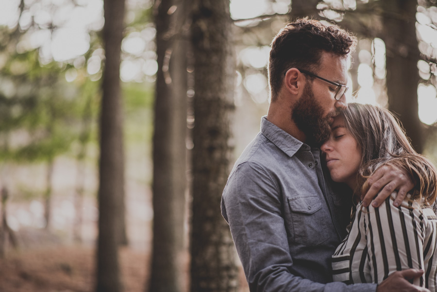 Pre Boda en la Alfaguara. Fran Ménez Fotógrafo de bodas en Granada. Fotografía Natural y diferente