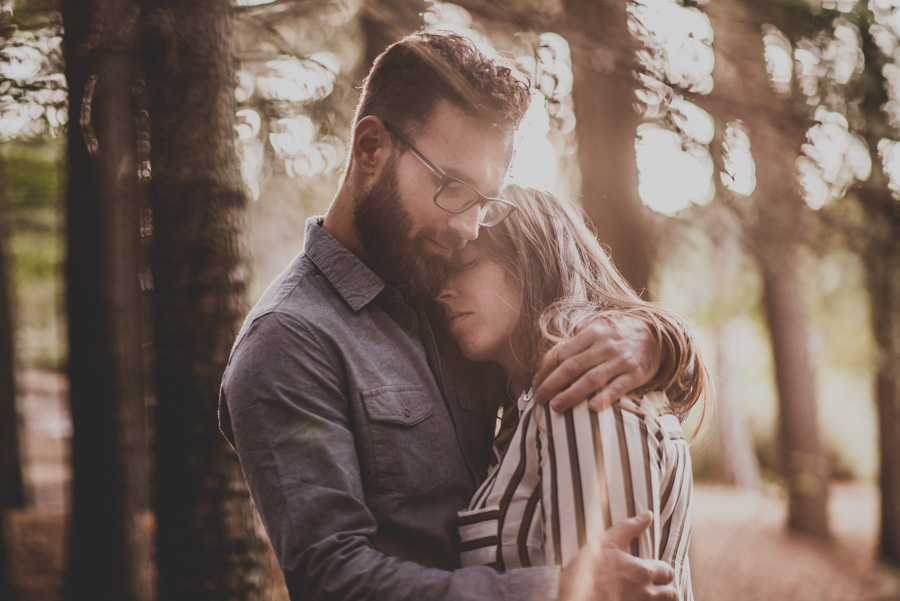 Pre Boda en la Alfaguara. Fran Ménez Fotógrafo de bodas en Granada. Fotografía Natural y diferente