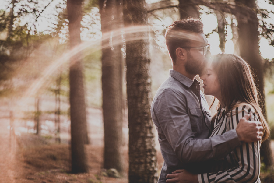 Pre Boda en la Alfaguara. Fran Ménez Fotógrafo de bodas en Granada. Fotografía Natural y diferente