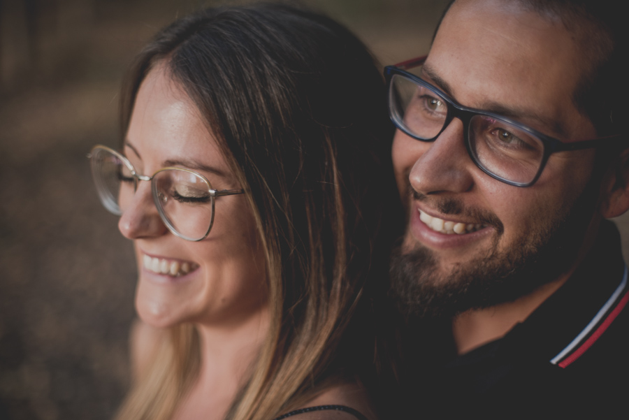 Pre-Boda-en-Granada-Reportaje-de-pareja-en-el-paseo-de-los-tristes-Fran-Ménez-Fotógrafo-de-Bodas-20