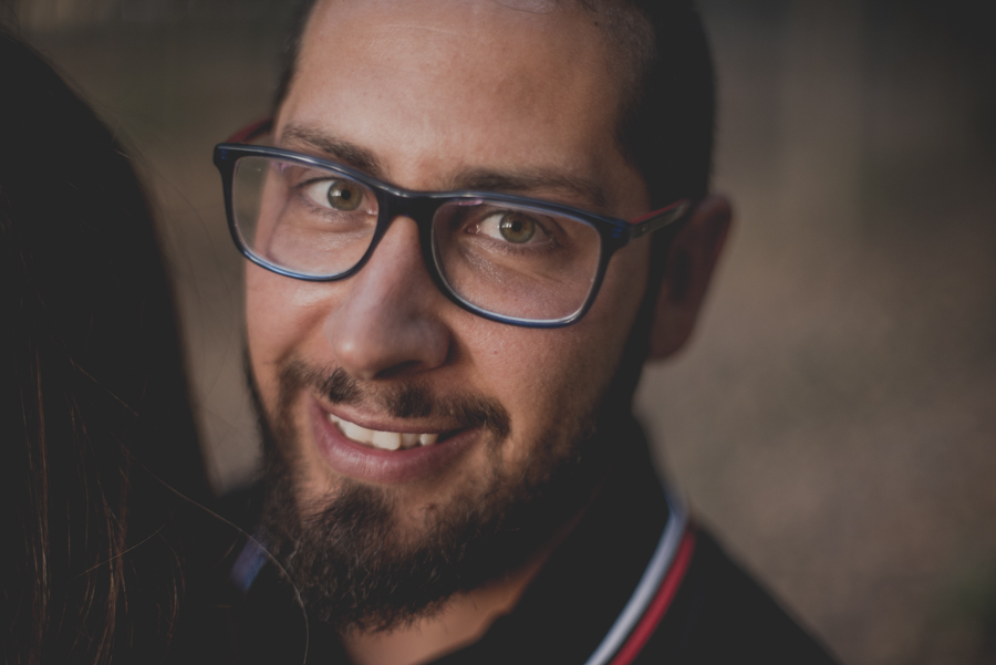 Pre-Boda-en-Granada-Reportaje-de-pareja-en-el-paseo-de-los-tristes-Fran-Ménez-Fotógrafo-de-Bodas-21