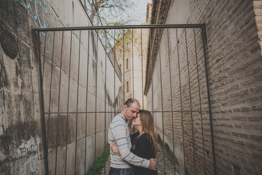 Pre Boda en el Albaicin y Granada. Irene y Peter. Fran Ménez Fotógrafo en Granada 17
