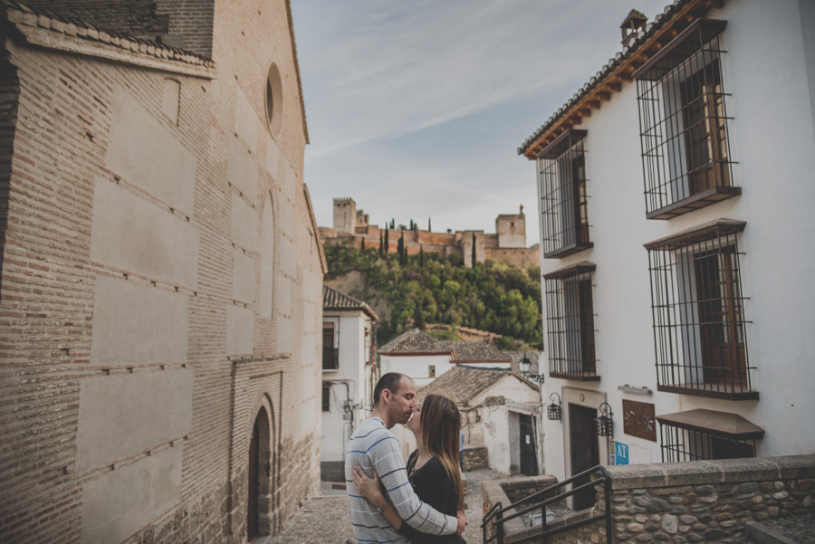 Pre Boda en el Albaicin y Granada. Irene y Peter. Fran Ménez Fotógrafo en Granada 18