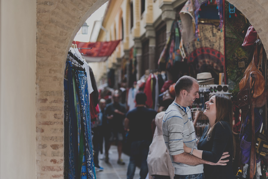 Pre Boda en el Albaicin y Granada. Irene y Peter. Fran Ménez Fotógrafo en Granada 3