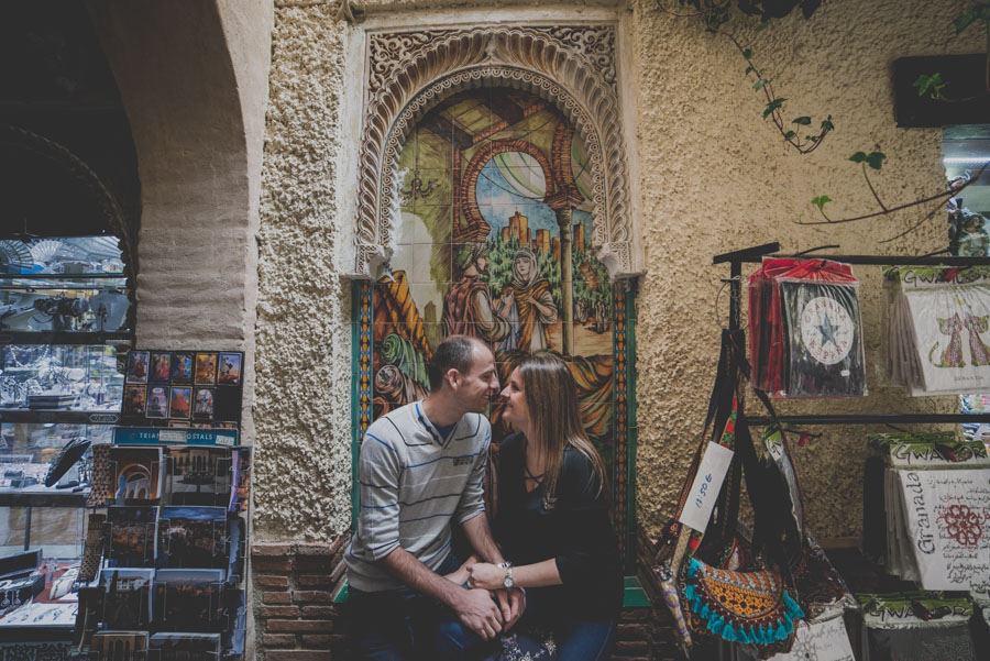 Pre Boda en el Albaicin y Granada. Irene y Peter. Fran Ménez Fotógrafo en Granada 7
