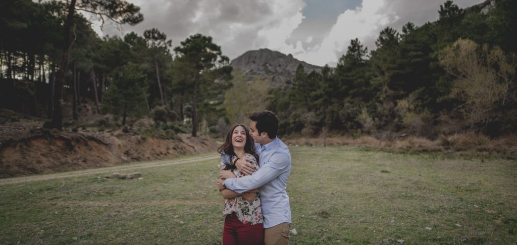 David e Inma. Pre Boda en Primavera en la Sierra de Huetor Santillan. Fran Ménez Fotógrafos de Boda en Granada. 1
