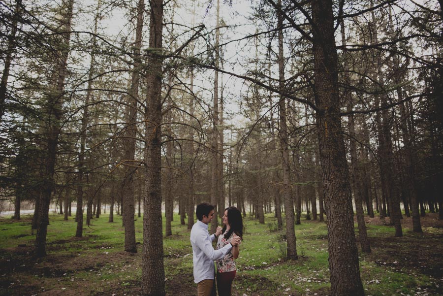 David e Inma. Pre Boda en Primavera en la Sierra de Huetor Santillan. Fran Ménez Fotógrafos de Boda en Granada. 2