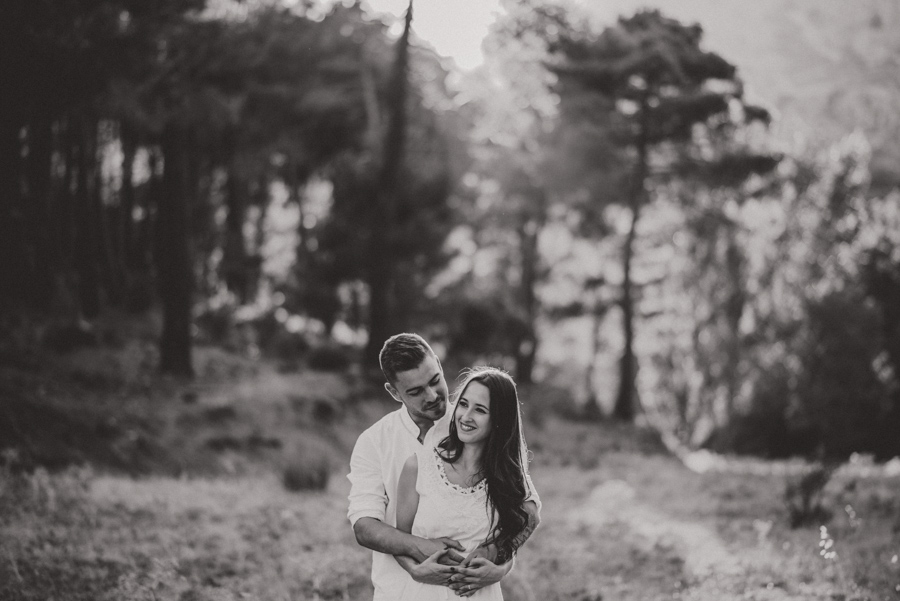Alicia y Juan. Pre Boda en el Bosque de Huetor Santillan. Fran Ménez Fotografos de Boda 12