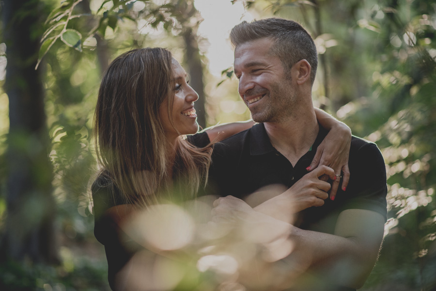 Pre Boda Maria y Nacho. Fotografias de Pre Boda en el Bosque de la Alhambra. Fran Ménez Fotógrafo 16