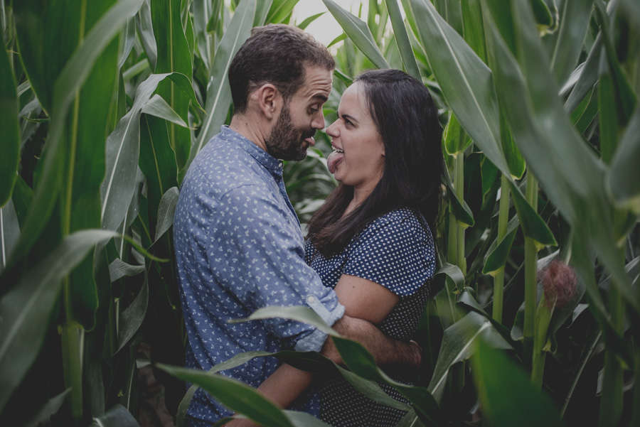 Reportaje de Pareja en el entorno de la Vega de Granada. Carla y Pedro. Fran Ménez Fotógrafo en Granada 26