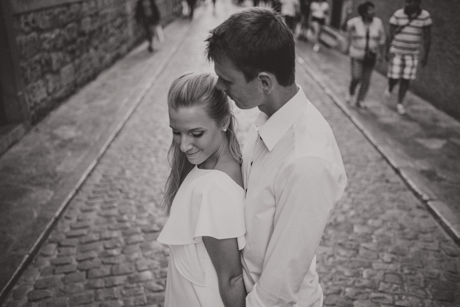 Kamila y Geminidas. Photoshoot in Granada. Couple session in Granada. Fran Ménez Photographer in Granada 19