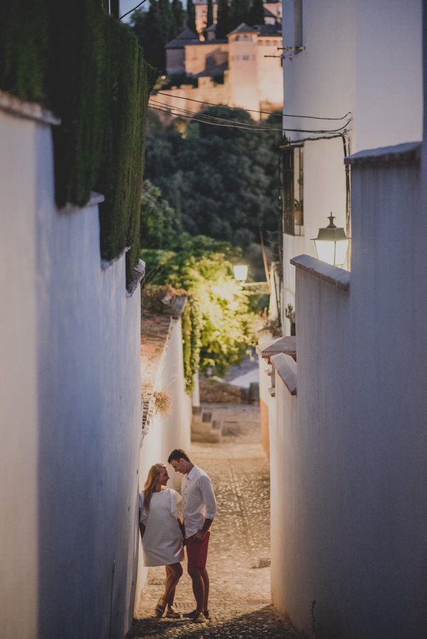 Kamila y Geminidas. Photoshoot in Granada. Couple session in Granada. Fran Ménez Photographer in Granada 25