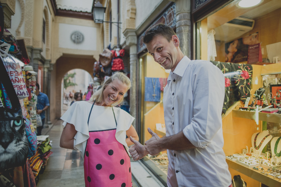 Kamila y Geminidas. Photoshoot in Granada. Couple session in Granada. Fran Ménez Photographer in Granada 5