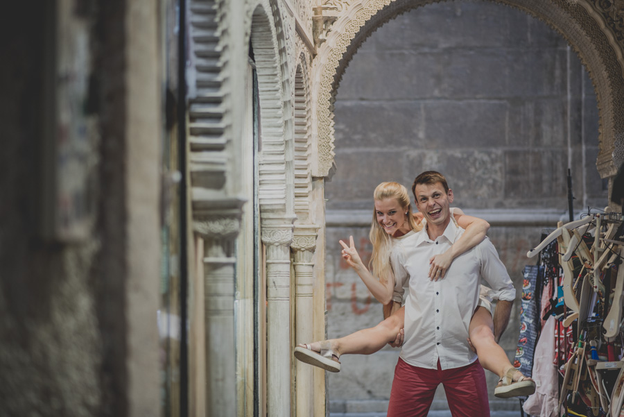 Kamila y Geminidas. Photoshoot in Granada. Couple session in Granada. Fran Ménez Photographer in Granada 8