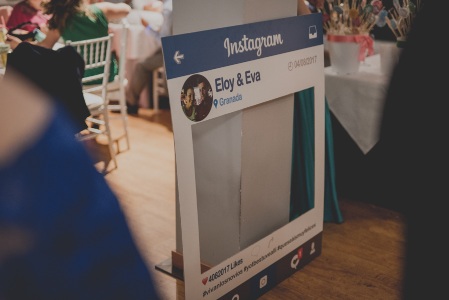 Eva y Eloy. Fotografias de Boda en los Jardines de Siddharta, Huetor Vega, Granada. Fran Ménez Fotógrafo de Bodas. 111
