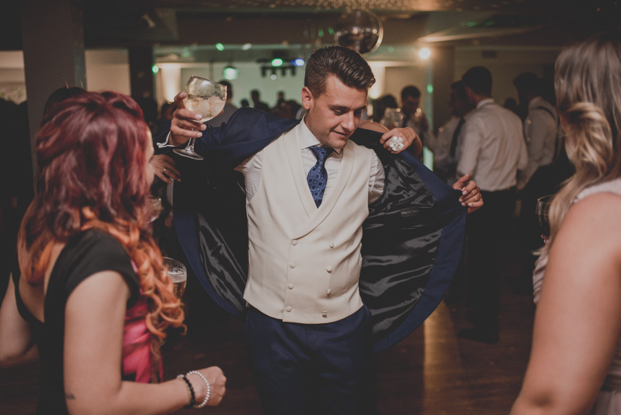 Eva y Eloy. Fotografias de Boda en los Jardines de Siddharta, Huetor Vega, Granada. Fran Ménez Fotógrafo de Bodas. 134