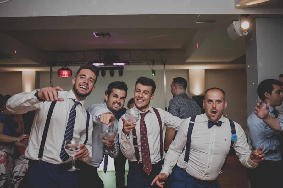 Eva y Eloy. Fotografias de Boda en los Jardines de Siddharta, Huetor Vega, Granada. Fran Ménez Fotógrafo de Bodas. 140