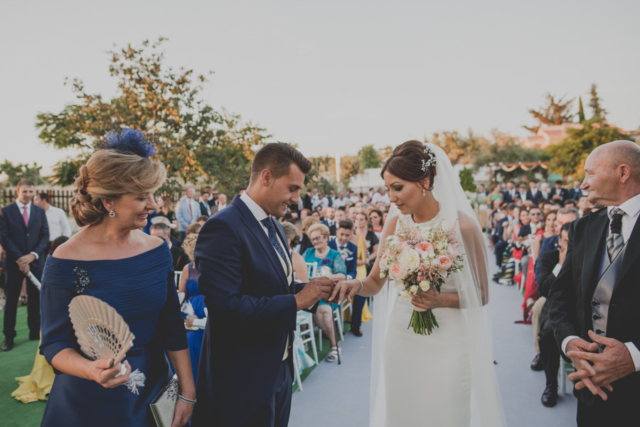 Eva y Eloy. Fotografias de Boda en los Jardines de Siddharta, Huetor Vega, Granada. Fran Ménez Fotógrafo de Bodas. 61