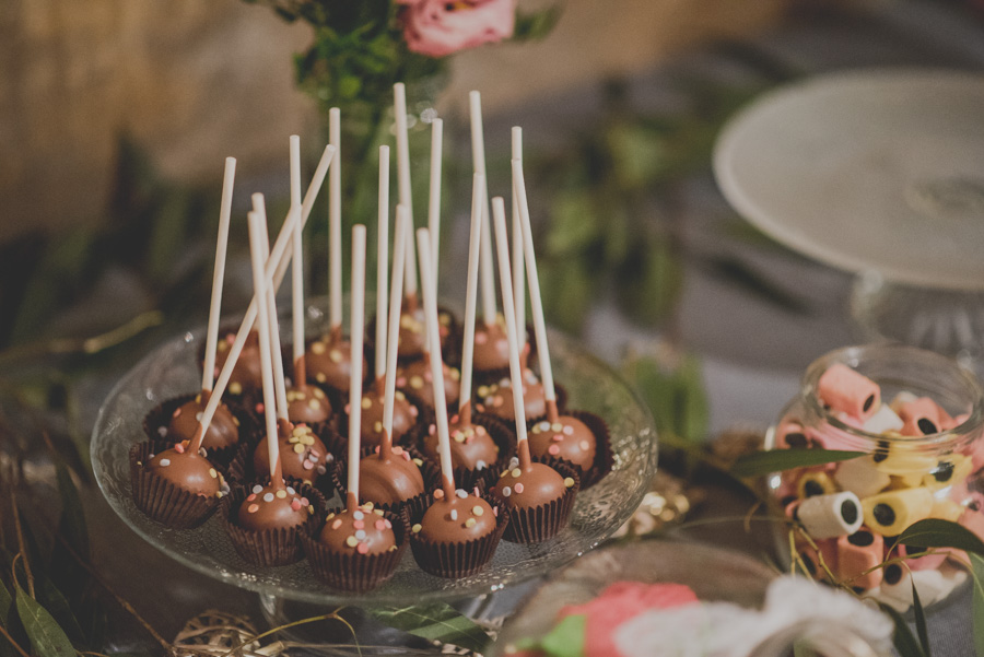 Boda en la Iglesia San Pedro y San Pablo. Celebración en Hotel Santa Paula. Marta y Cameron 104