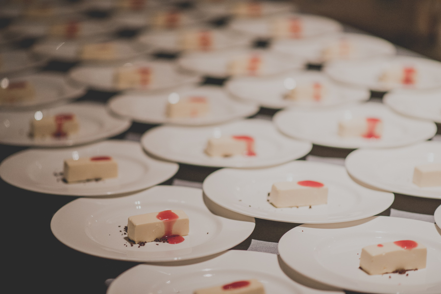 Boda en la Iglesia San Pedro y San Pablo. Celebración en Hotel Santa Paula. Marta y Cameron 106