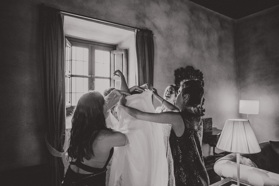 Boda en la Iglesia San Pedro y San Pablo. Celebración en Hotel Santa Paula. Marta y Cameron 14