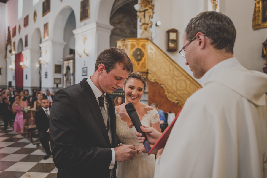 Boda en la Iglesia San Pedro y San Pablo. Celebración en Hotel Santa Paula. Marta y Cameron 30