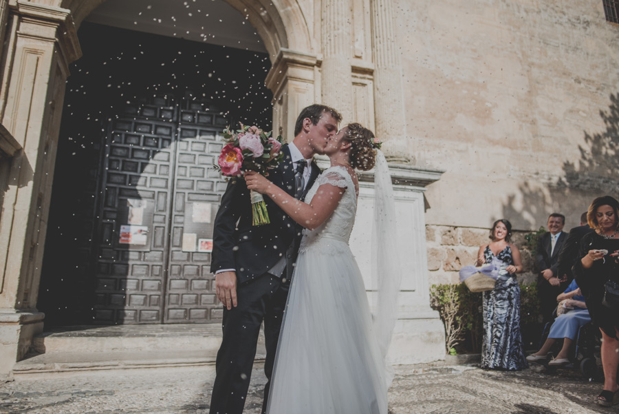 Boda en la Iglesia San Pedro y San Pablo. Celebración en Hotel Santa Paula. Marta y Cameron 35